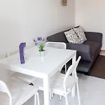 Apartment With Balcony In The Square