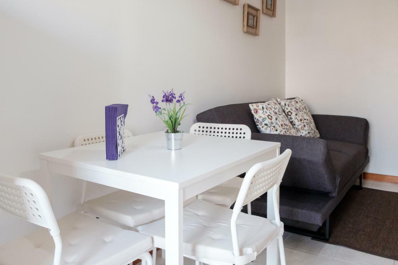 Apartament With Balcony In The Square