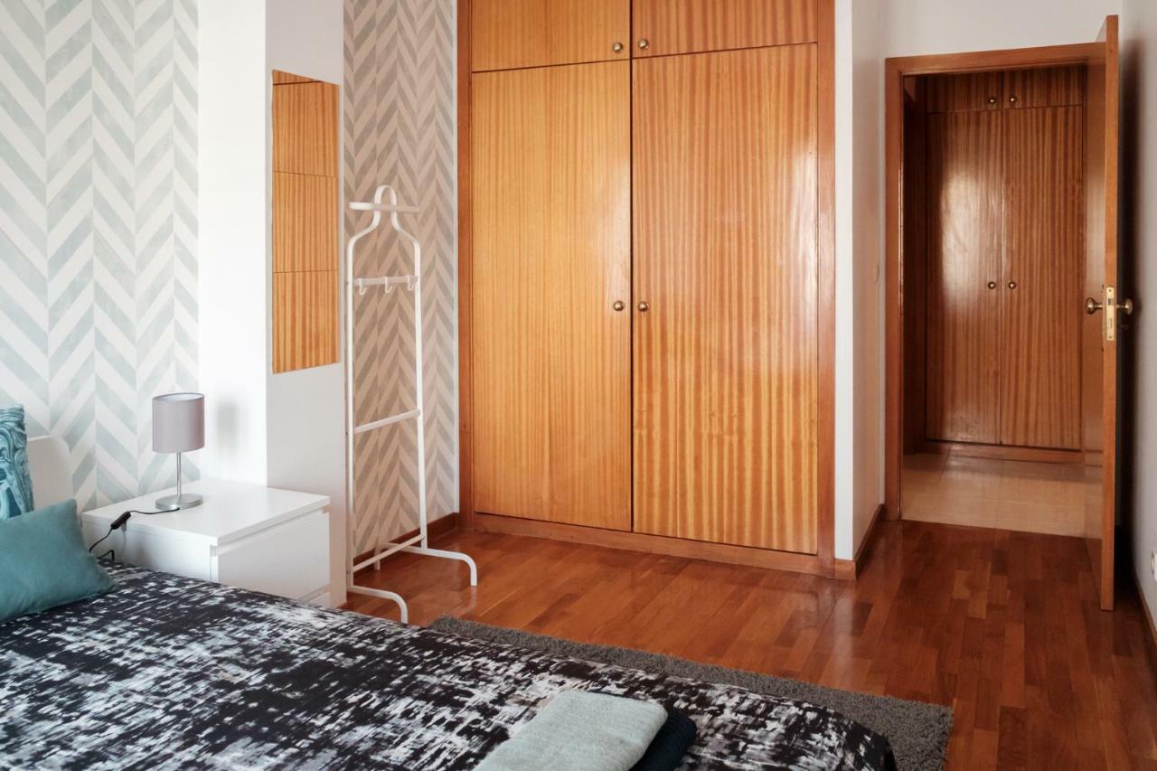 Apartament With Balcony In The Square